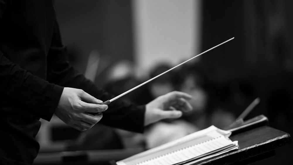 Maďarský dirigent se dal očkovat přímo v průběhu koncertu